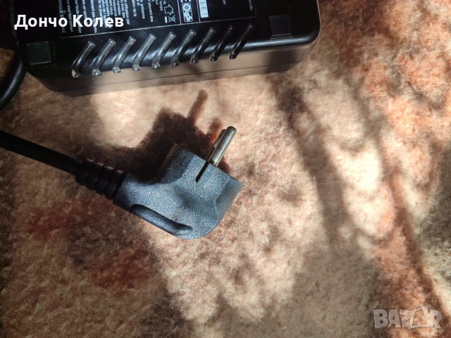 Зарядно за електрически велосипед, снимка 3 - Части за велосипеди - 51543738