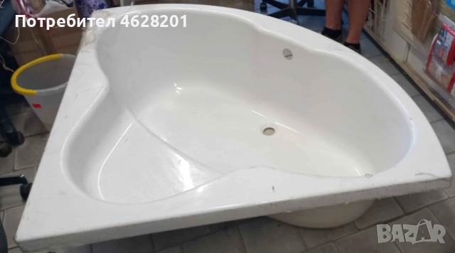 Акрилна ъглова вана .Размер: 120 x 120 x 41 см I 140 л