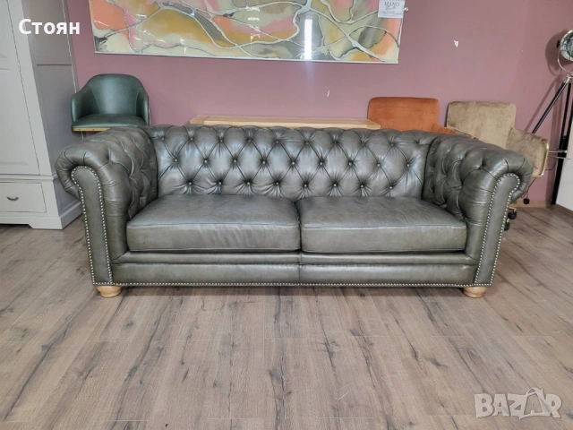 Сиво - зелен кожен диван тройка тип Честърфийлд, снимка 10 - Дивани и мека мебел - 54289085