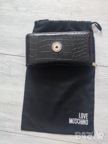 Love moschino портфейл , снимка 7 - Портфейли, портмонета - 47516771