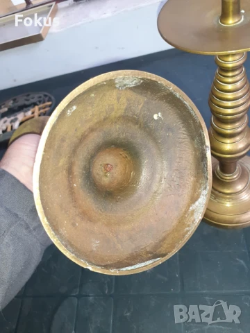 Чифт невероятни стари бронзови свещници, снимка 6 - Антикварни и старинни предмети - 50852680