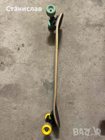 Това е детски скейтборд Oxelo Play 120, снимка 4 - Скейтборд, ховърборд, уейвборд - 53903131