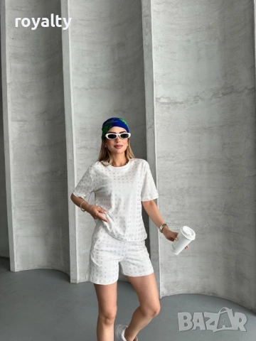 Дамски комплекти Различни цветове , снимка 2 - Спортни екипи - 51710624