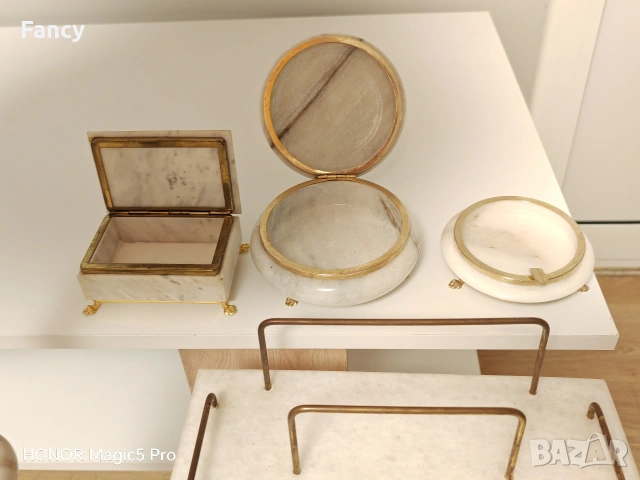 Сет маса, лампа и кутии от мрамор, снимка 3 - Антикварни и старинни предмети - 53586382