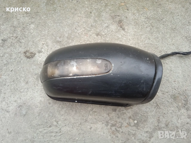 огледала мерцедес 203 , снимка 4 - Части - 47821637