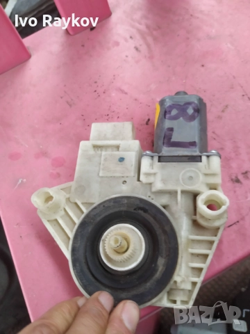 Стъкломотор заден десен VW GOLF VII 12- LEON III. 5Q0959812A , 5Q4 959 812 A, снимка 2 - Части - 52526128