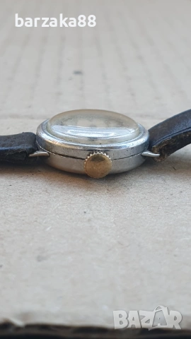 Стар дамски часовник 30-те, снимка 4 - Дамски - 54199390