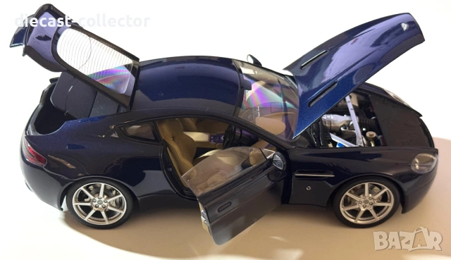 AUTOart Aston Martin V8 Vantage (Midnight Blue), снимка 4 - Колекции - 53740392