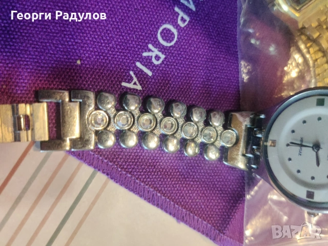 Дамски часовник , снимка 4 - Луксозни - 53788542