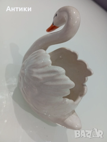 Порцеланов стар лебед, снимка 12 - Антикварни и старинни предмети - 52553813