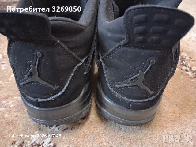 NIKE AIR JORDAN 4 RETRO BLACK CAT номер 42 (26,5 см.), снимка 3 - Маратонки - 53601320
