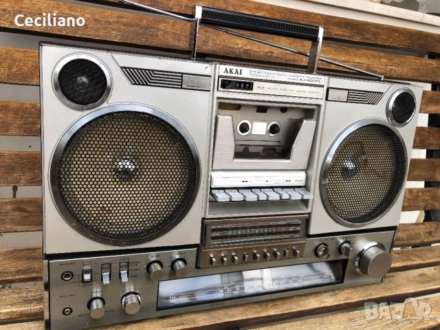 Радиокасетофон AKAI AJ 500 FL-Работещ за 390лв💥, снимка 4 - Радиокасетофони, транзистори - 52683710