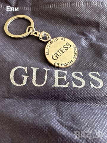 Guess ключодържател, снимка 1 - Други - 46576133