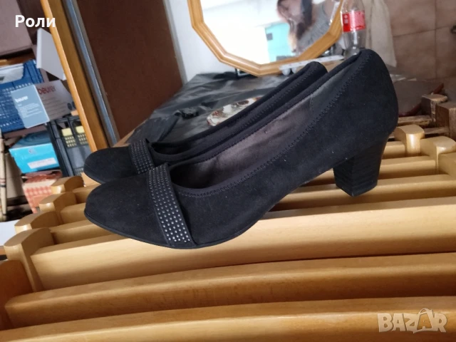 Елегантни дамски обувки велур n.42H на JANA, снимка 2 - Дамски елегантни обувки - 51174535