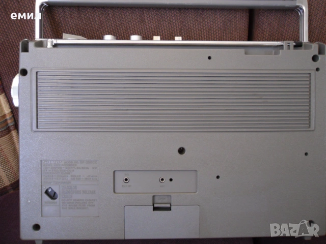 SHARP GF-2500, снимка 8 - Радиокасетофони, транзистори - 54144293