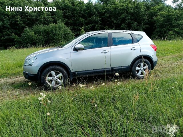 Nissan Qashqai 2.0 /140 k.c., снимка 8 - Автомобили и джипове - 46072680