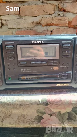Касетофон  soni CFD-252L, снимка 3 - Радиокасетофони, транзистори - 49974761