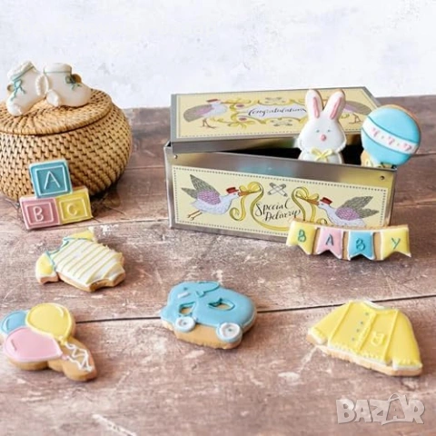 Нов Подаръчен комплект бисквити за бебе в метална кутия Ванилови за новородено подарък baby shower, снимка 2 - Други - 54195824