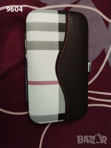 Козметичен несесер за маникюр