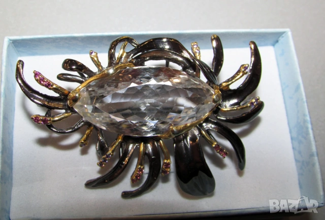 925 сребърна брошка с 45 каратов планински кристал, подходяща за подарък , снимка 2 - Други - 53768273