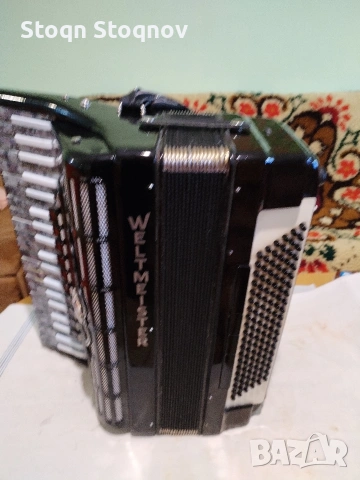 Акордеон Велтмайстер ЕС 4, снимка 3 - Акордеони - 53933743