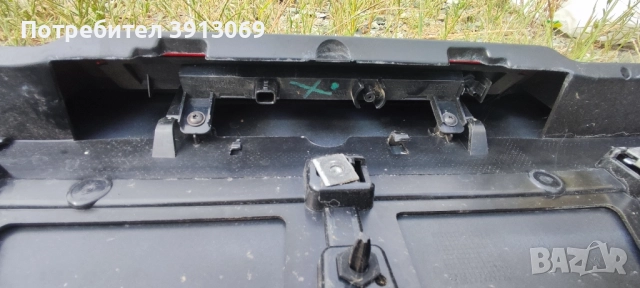 Продавам оригинален заден спойлер с трети стоп за Рено Каптюр 2013г , снимка 6 - Аксесоари и консумативи - 51679871