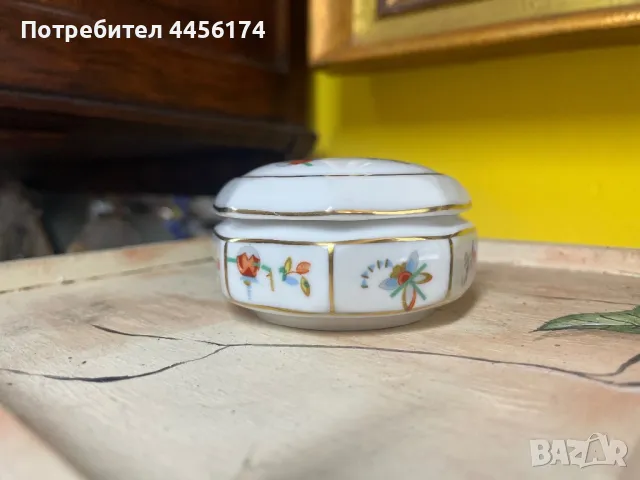 Стилизирана цветна декорация Малка бижутерка с размери-8.5/4 см Налична маркировка Цена-20 лв, снимка 1