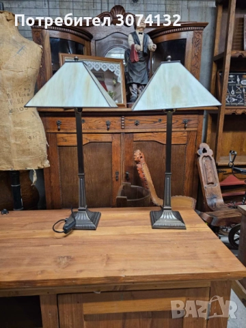 Комплект нощни лампи в стил Тифани