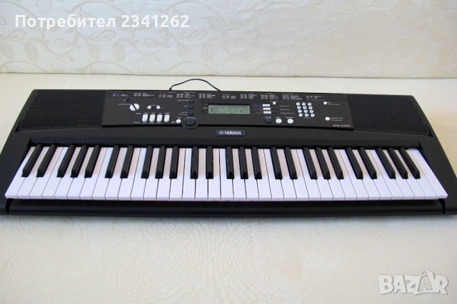 Yamaha – Синтезатор с 5 октави, динамична светеща клавиатура и подарък, снимка 5 - Синтезатори - 53142327