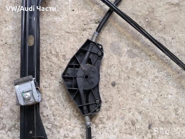 Преден ляв стъклоповдигач механизъм врата стъкло за Голф 5 Volkswagen Golf 5 , снимка 2 - Части - 50627994