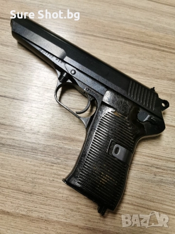 CZ 52