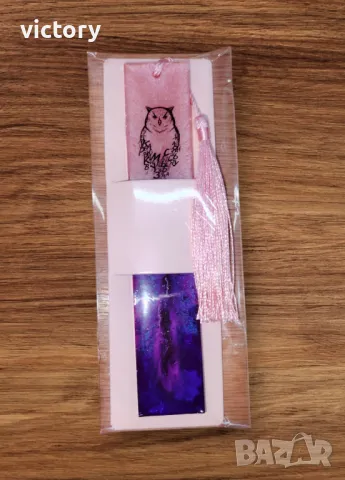 Книгоразделител от епоксидна смола , снимка 1