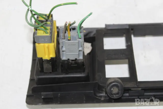 Панел бутон ел.огледала реглаж фар Ситроен Берлинго 1 1998 1.9d Citroen Berlingo 1  9619440377, снимка 3 - Части - 49820705