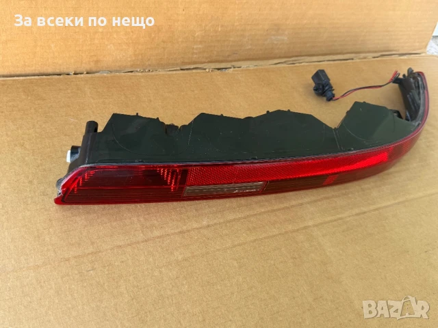 Оригинален ДОЛЕН десен стоп за Audi Q7 , 2016-2019г. ЕВРОПЕЙСКА ВЕРСИЯ, снимка 2 - Части - 50876954