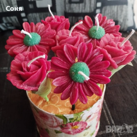 Цветен букет от ароматни восъчни свещи, снимка 9 - Подаръци за жени - 53658295