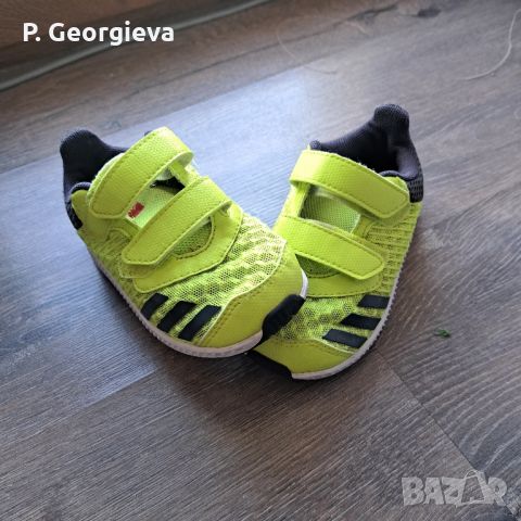 Оригинални маратонки Adidas , снимка 1 - Детски маратонки - 45993212