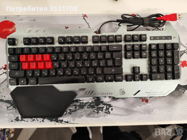 Геймърска полу-механична клавиатура A4Tech Bloody B2418, снимка 2 - Клавиатури и мишки - 53190605