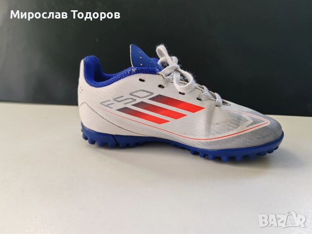 Стоножки Adidas F50 EU31, снимка 2 - Футбол - 52882911