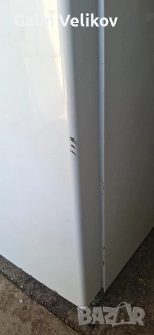 Продавам вертикален фризер Bauknecht, снимка 6 - Фризери - 53853940