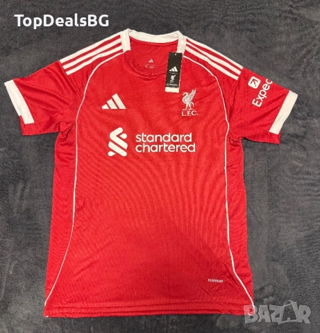 Футболен екип на Liverpool. 2025/2026