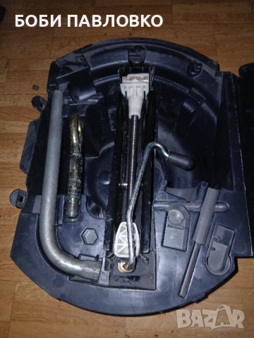 Органайзер с инструменти фв,сеат,шкода оем, снимка 11 - Аксесоари и консумативи - 51971316