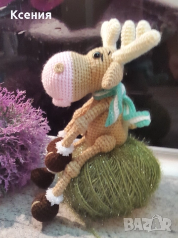 Елен с топка, Ръчно изработена, Плетена играчка, снимка 5 - Плюшени играчки - 52063831