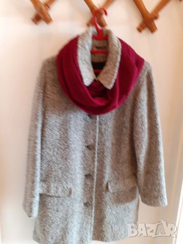 Дамско вълнено палто!