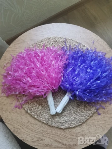 Помпони за мажоретки