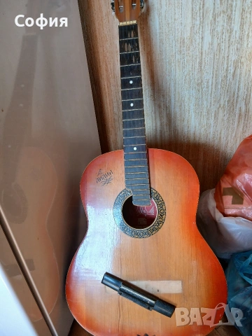 китара за ремонт, снимка 4 - Китари - 53656903