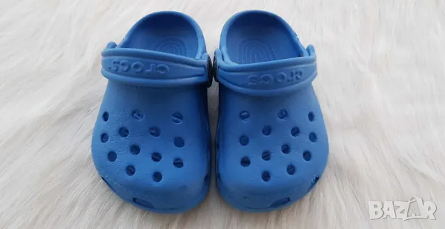 Детски лот за плажа - пончо, бански Adidas  и оригинални Crocs за 9-12 месеца, снимка 10 - За банята - 46855198