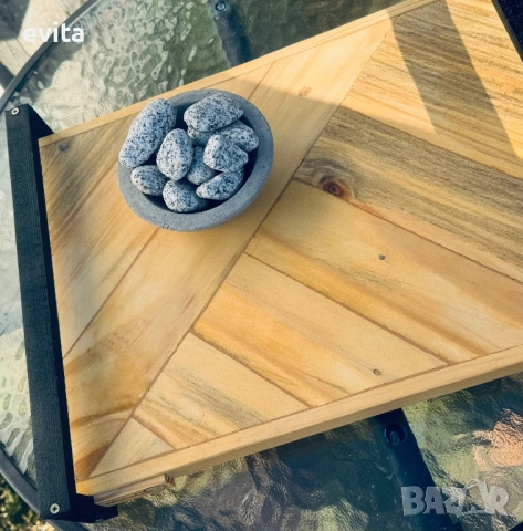 🌿 Ръчно изработен дървен поднос с геометричен дизайн и черни дръжки, снимка 4 - Прибори за хранене, готвене и сервиране - 54212781