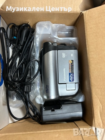 Видео камера Panasonic VDR-D50, снимка 6 - Камери - 52987495