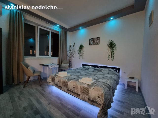 Уютно студио за двама в центъра на Бургас, снимка 1 - Квартири, нощувки - 45668017