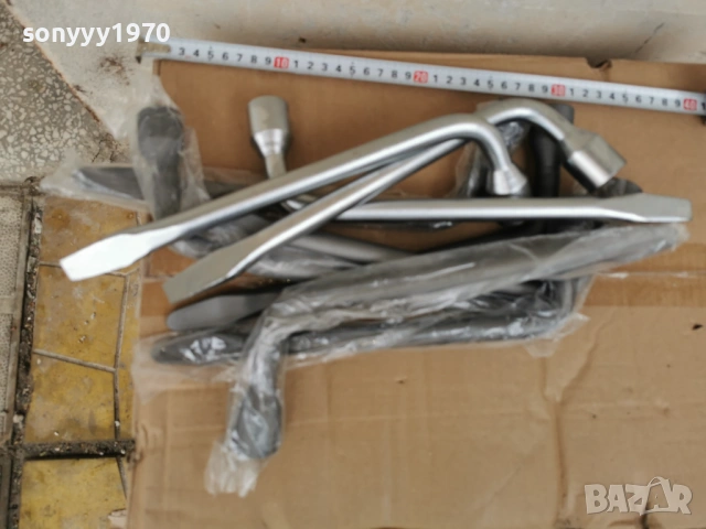 17ММ-19ММ-21ММ-КЛЮЧ ЗА ГУМИ 0502261851, снимка 4 - Аксесоари и консумативи - 53373202